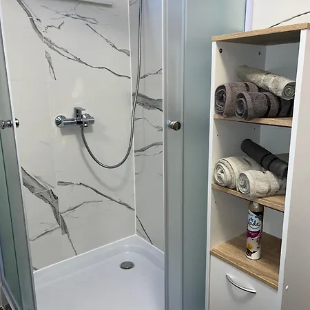 Апартаменти Vistamare *